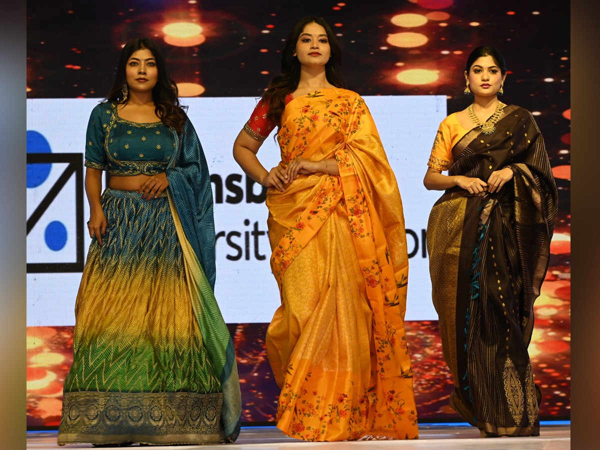 Fashion-15.jpg 16
