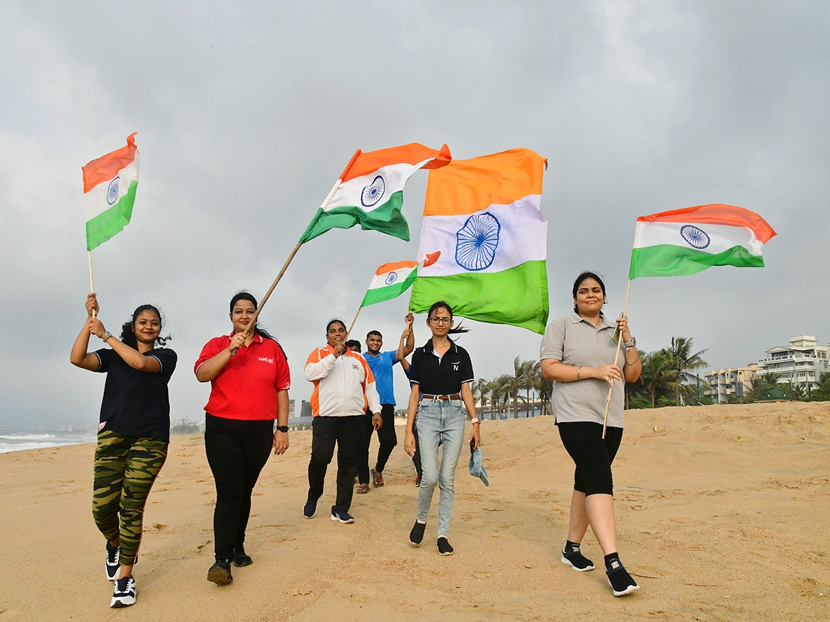Har_20Ghar_20tiranga_20photos__20_281_29.jpg 1