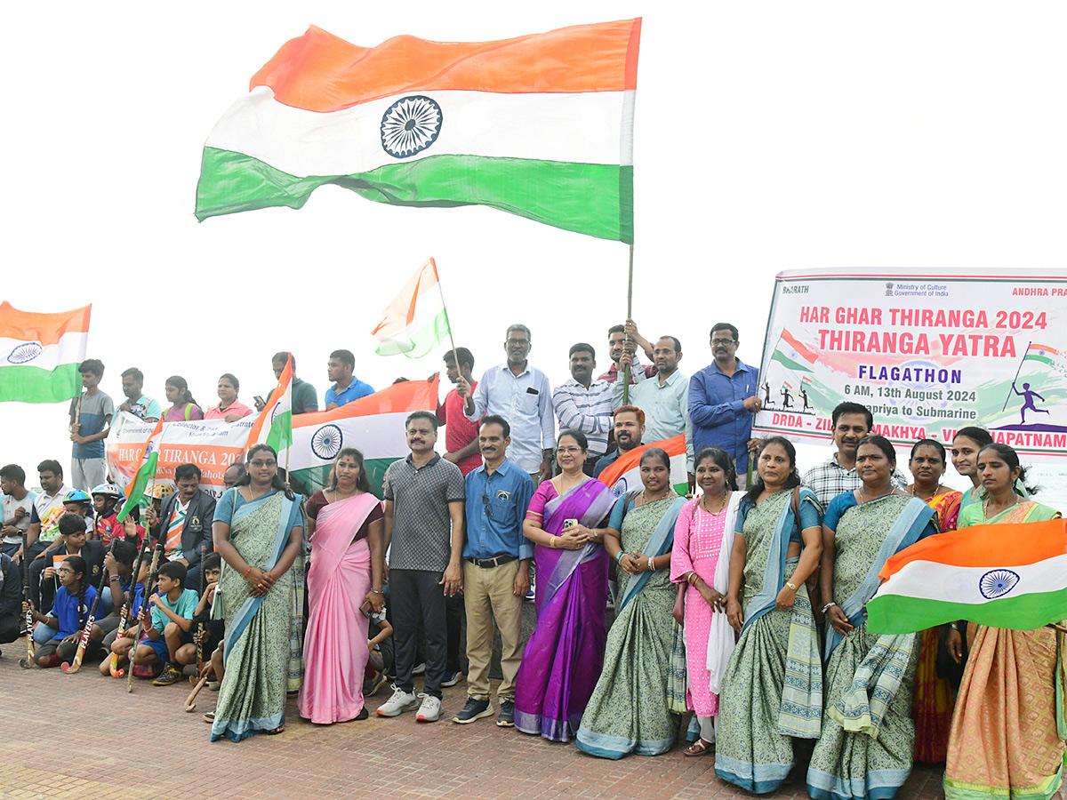 Har_20Ghar_20tiranga_20photos__20_283_29.jpg 3