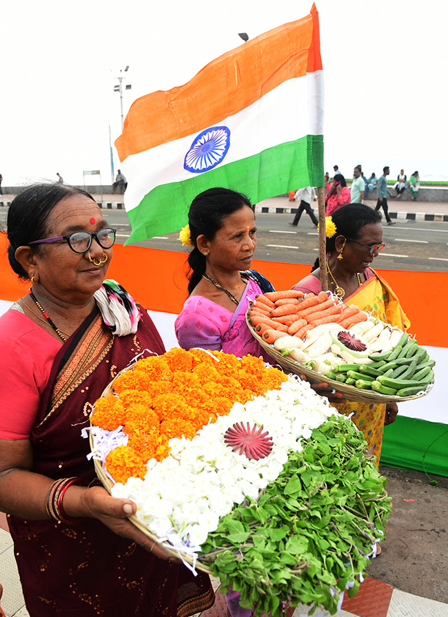Har_20Ghar_20tiranga_20photos__20_289_29.jpg 9