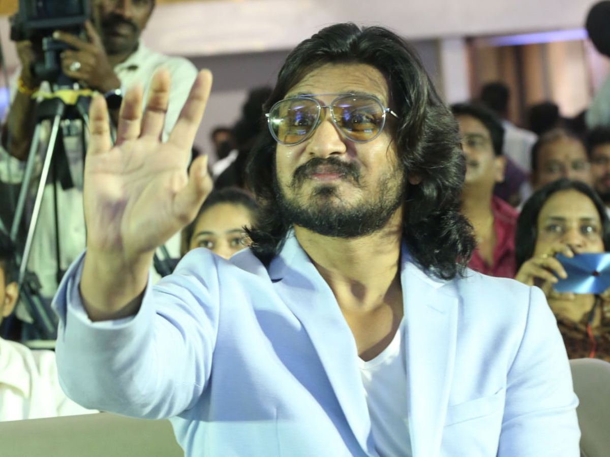 AAY_20Movie_20Pre_20Release_20Event_20Photos_25.jpg 24