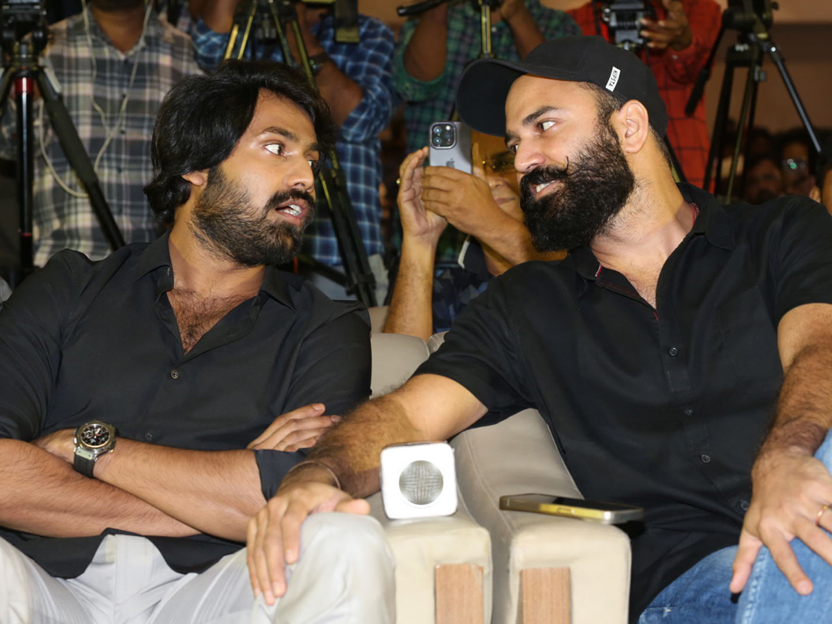 AAY_20Movie_20Pre_20Release_20Event_20Photos_31.jpg 29