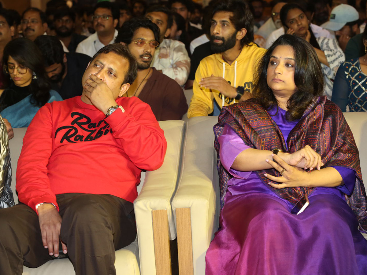 AAY_20Movie_20Pre_20Release_20Event_20Photos_8.jpg 7