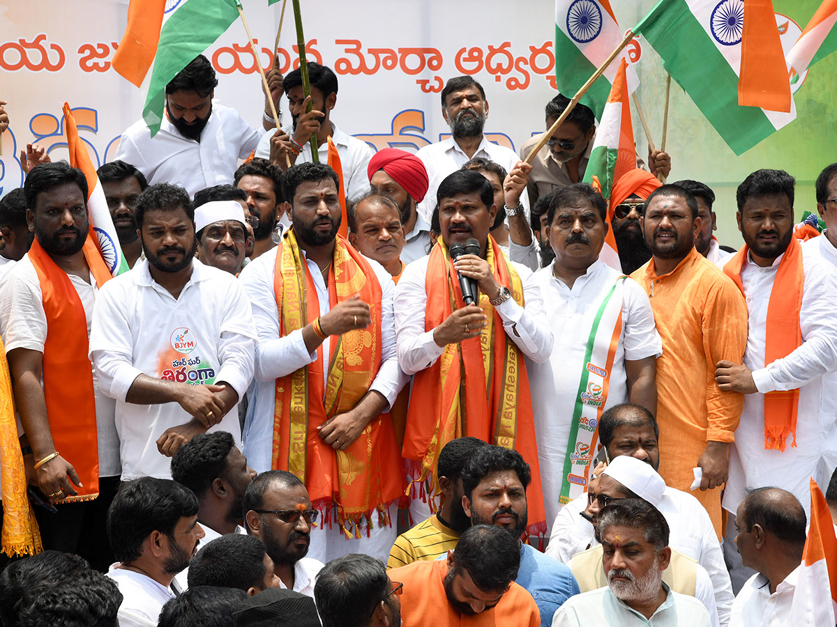 har_20ghar_20tiranga_20at_20hyderabad_20photos__20_2814_29.jpg 14