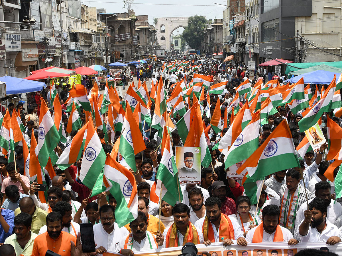 har_20ghar_20tiranga_20at_20hyderabad_20photos__20_287_29.jpg 7