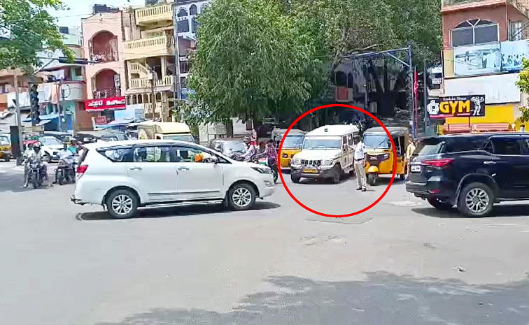 Ambulance.jpg