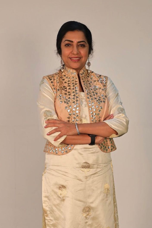 Suhasini-Maniratnam-19.jpg 20