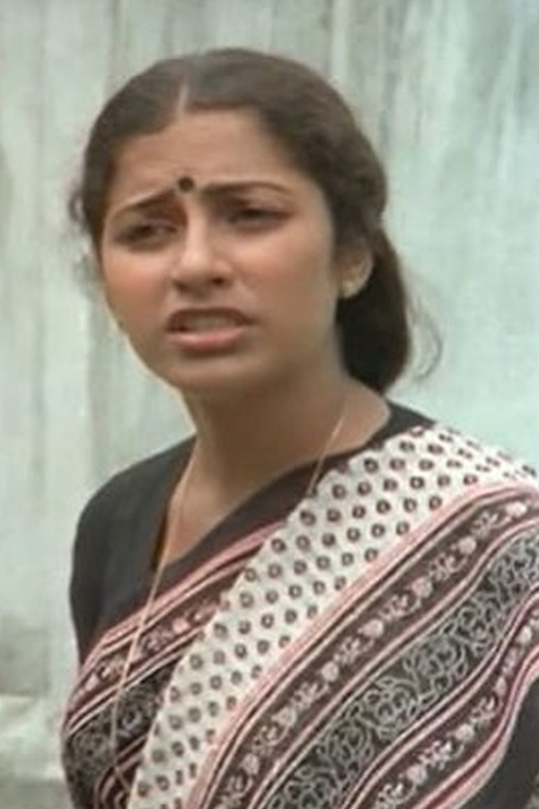 Suhasini-Maniratnam-2.jpg 3