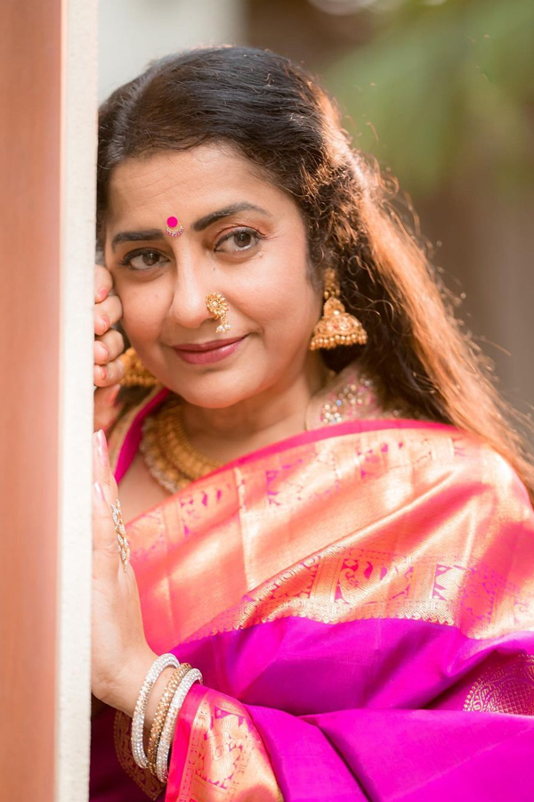 Suhasini-Maniratnam-20.jpg 21