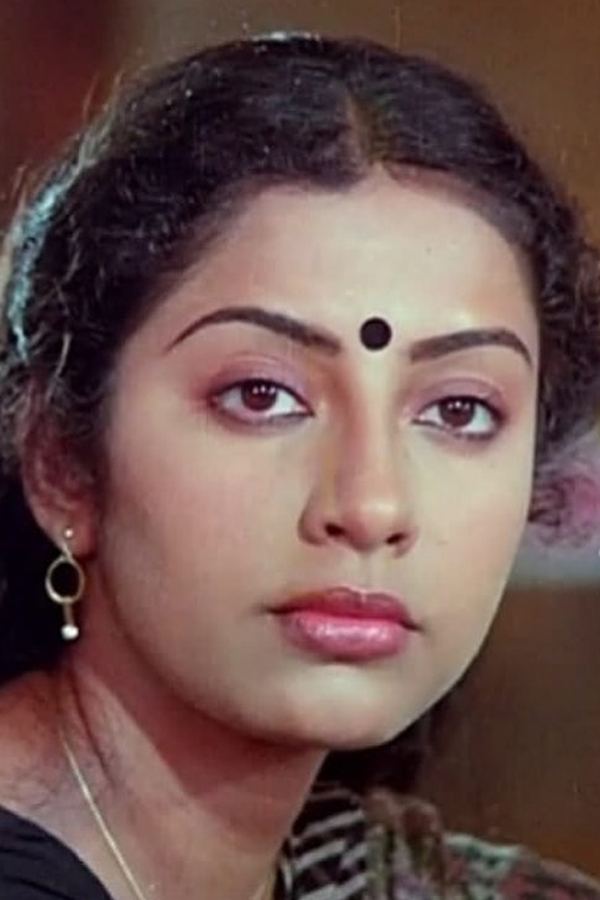 Suhasini-Maniratnam-3.jpg 4