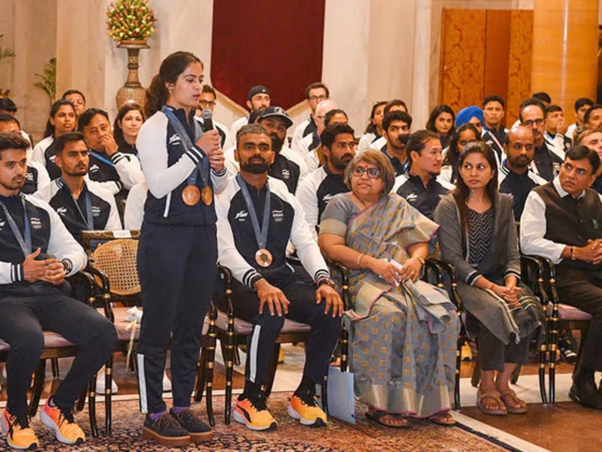 Droupadi-Murmu_Olympic-Players-7_0_0.jpg 10
