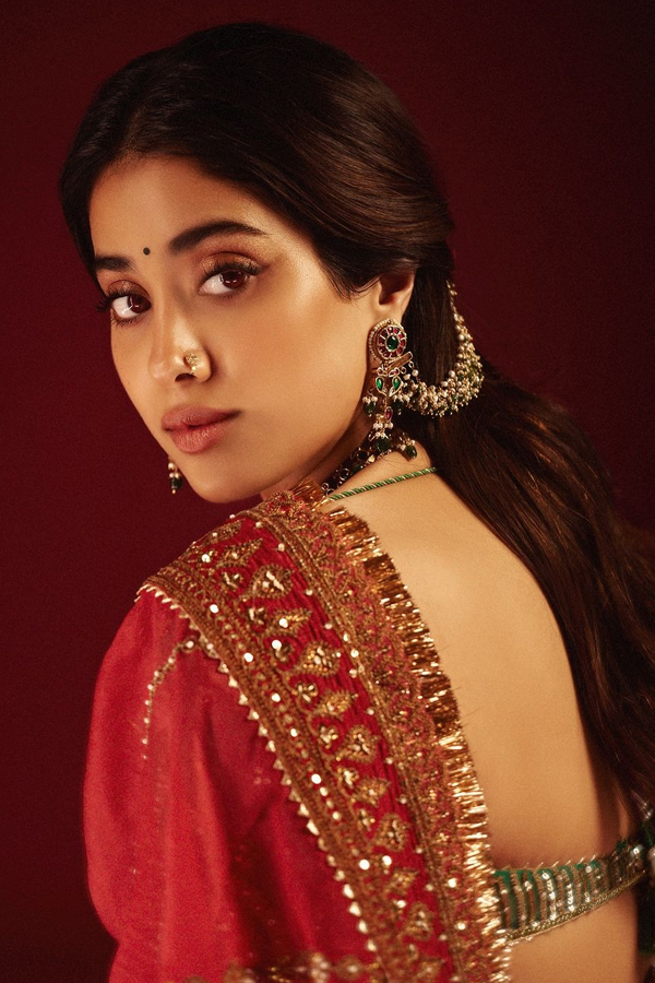 Janhvi-Kapoor-3.jpg 4