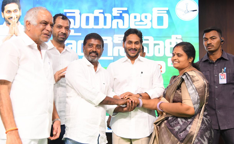 Mpp-Uma-Who-Rejoined-Ysrcp.jpg