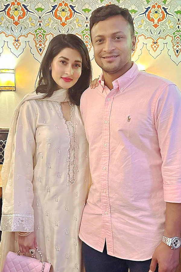 Shakib_20Al_20Hasan_20wife_20clarified_20diffuses_20rumours_20of_20cheating_20Photos_20_2817_29.jpg 18