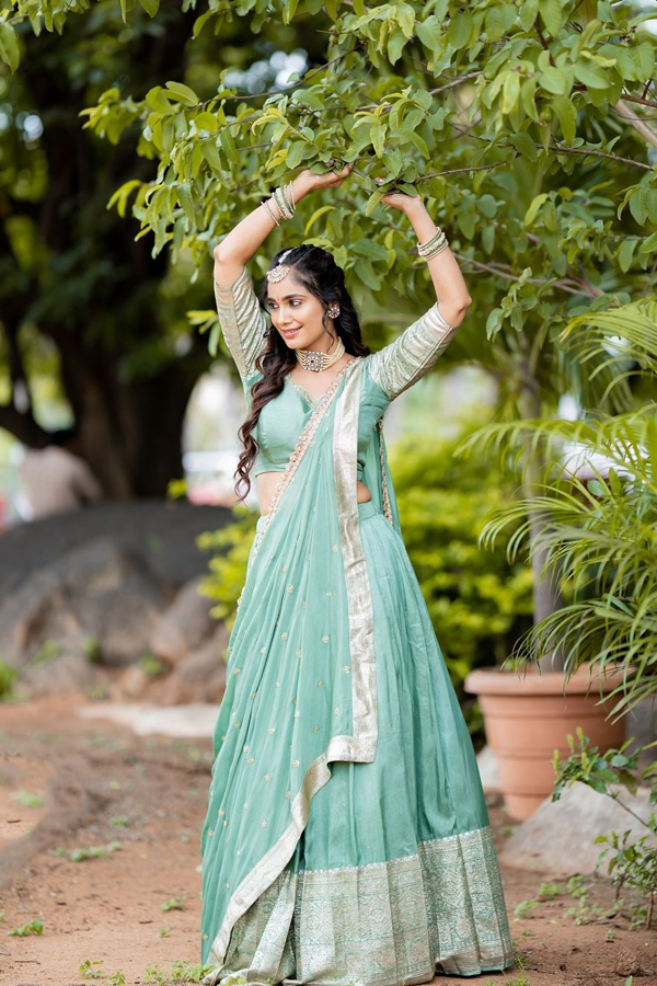 Tejaswini-Gowda-12.jpg 6