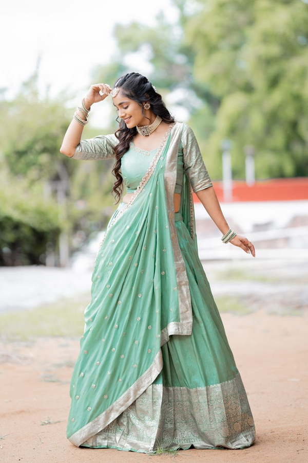 Tejaswini-Gowda-15.jpg 9