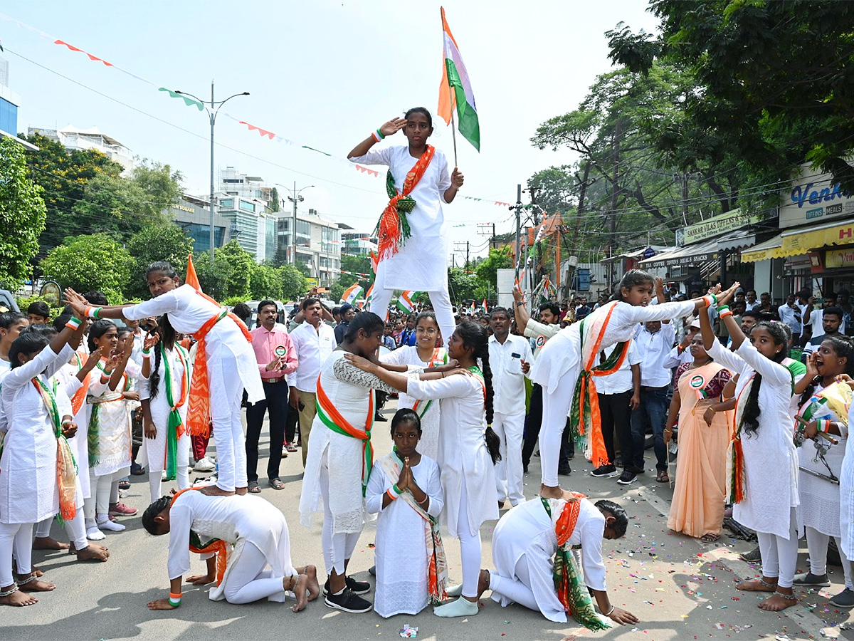 independence_20day_202024_20celebration_20at_20Khairatabad_42.jpg 10