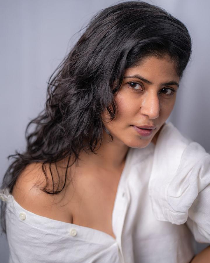 Neha-07.jpg 7