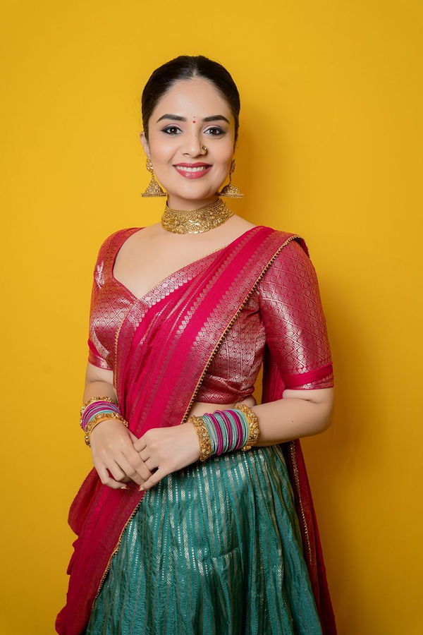 Sreemukhi-6.jpg 7
