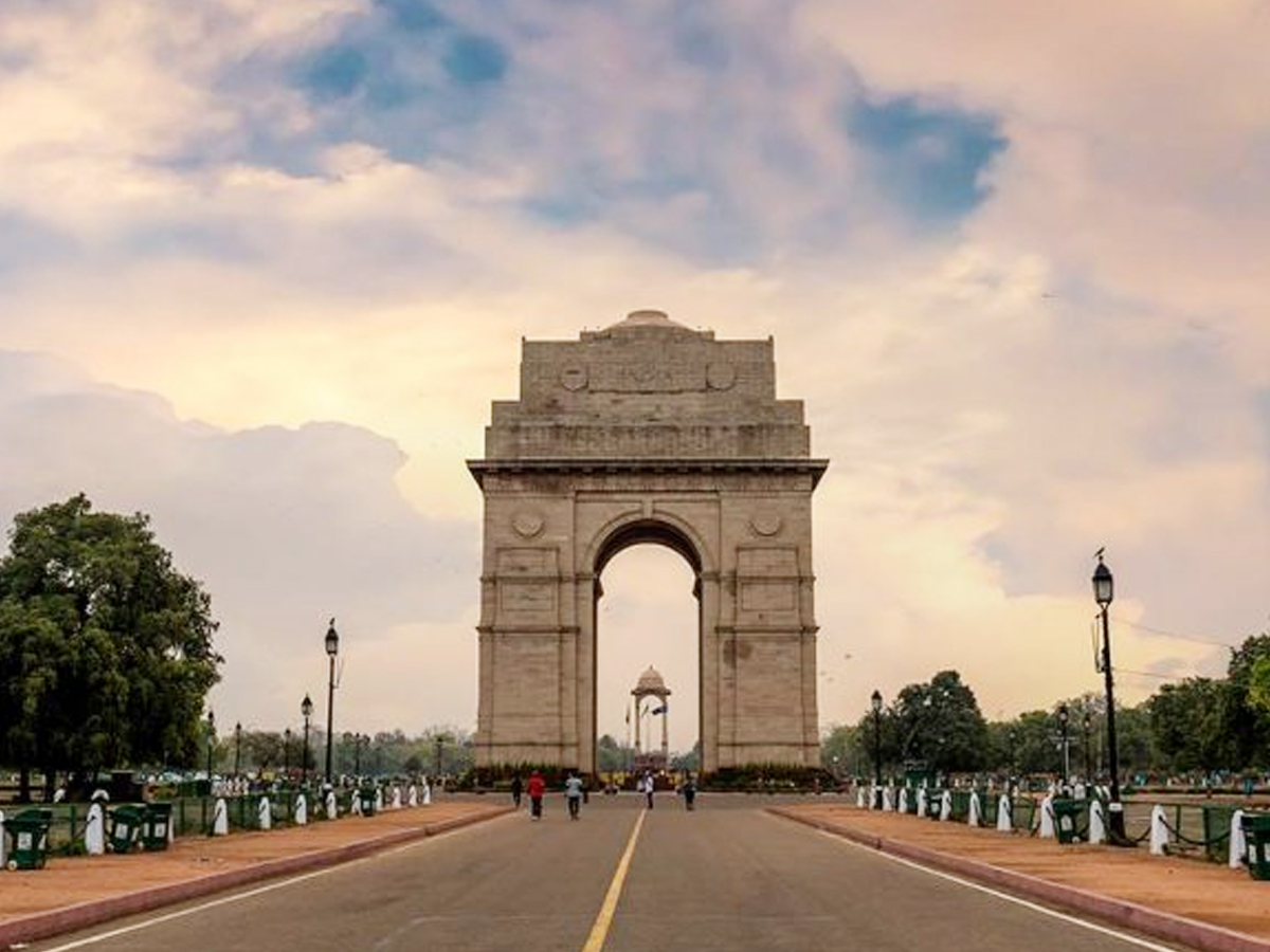 1.India-Gate_Delhi.jpg 2