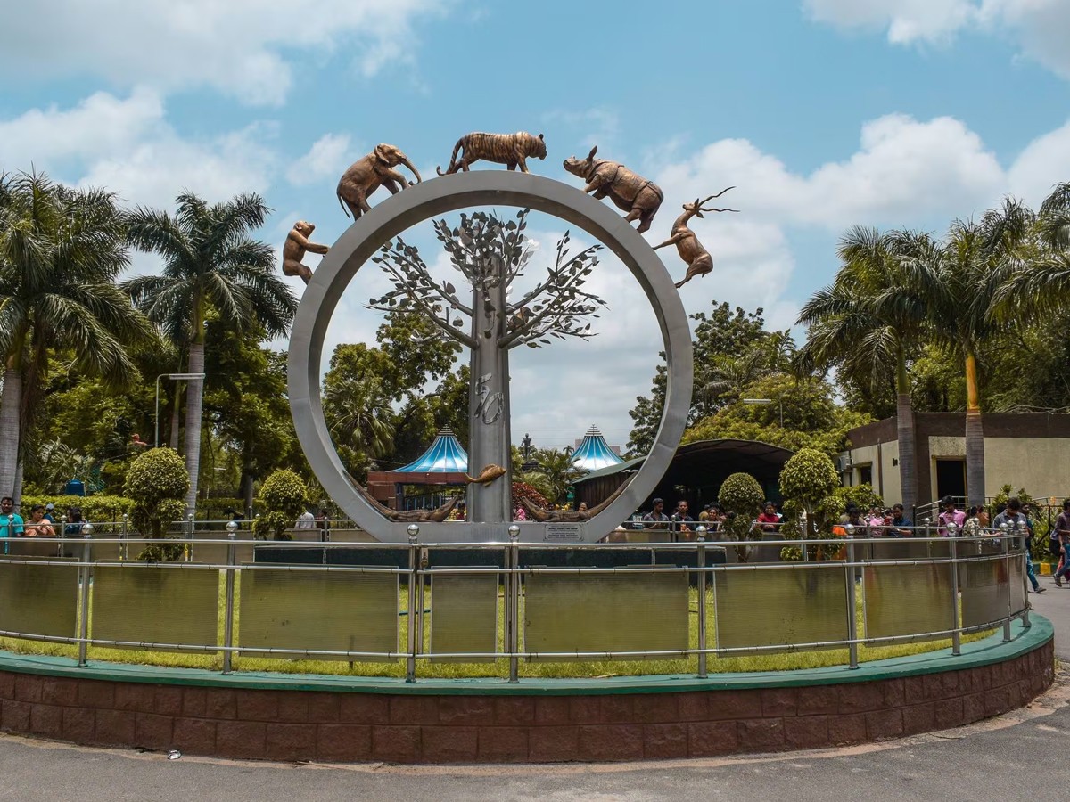 7.Nehru-Zoological-Park.jpg 8