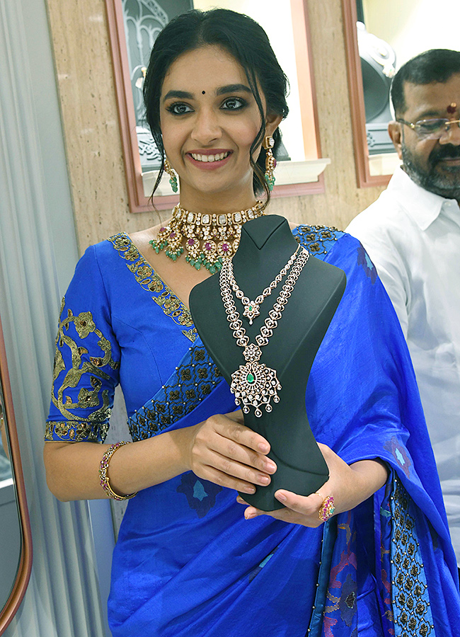 Actress_20Keerthy_20Suresh_20at_20Hanamkonda_20Photos_10.jpg 10