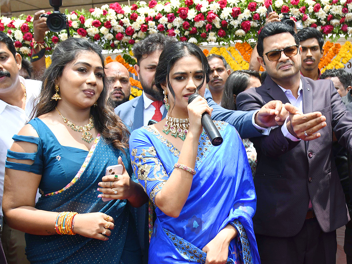 Actress_20Keerthy_20Suresh_20at_20Hanamkonda_20Photos_2.jpg 2