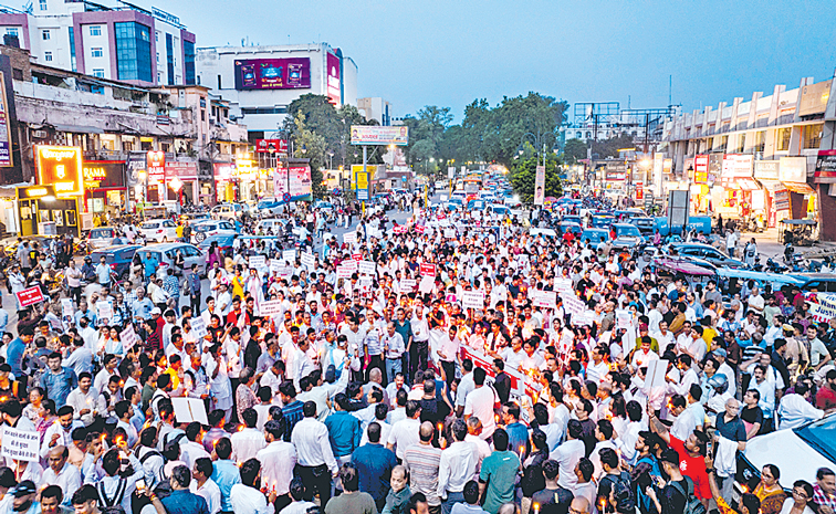 INDIA-RAPE-OUTRAGE.jpg