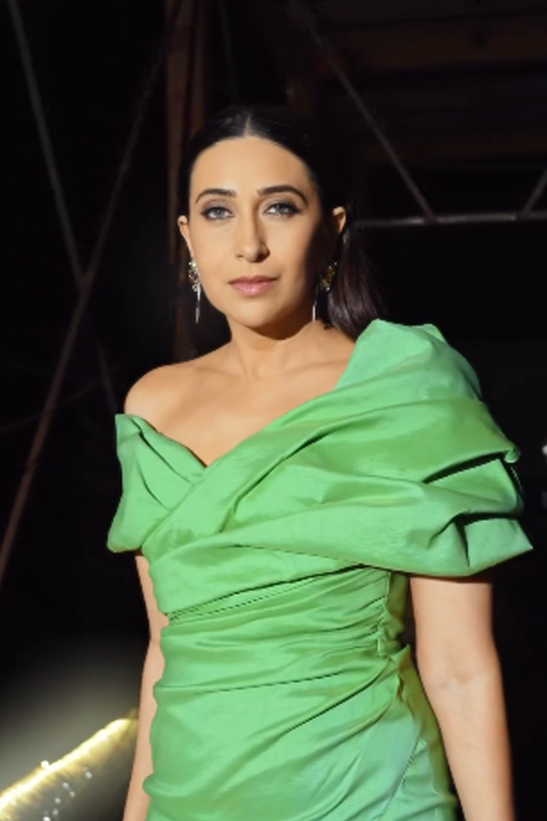 Karisma-Kapoor-3.jpg 4
