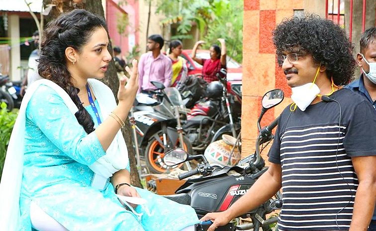Nithya_20Menen_20Emotional..defends_20her_20role_20in_20Thiruchitrambalam_20getting_20National_20Award_20Photos_20_281_29.jpg 2
