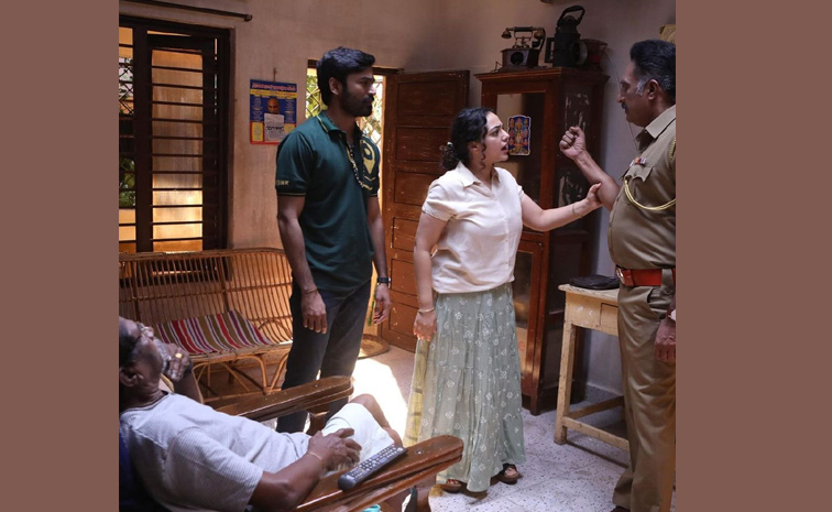 Nithya_20Menen_20Emotional..defends_20her_20role_20in_20Thiruchitrambalam_20getting_20National_20Award_20Photos_20_287_29.jpg 7