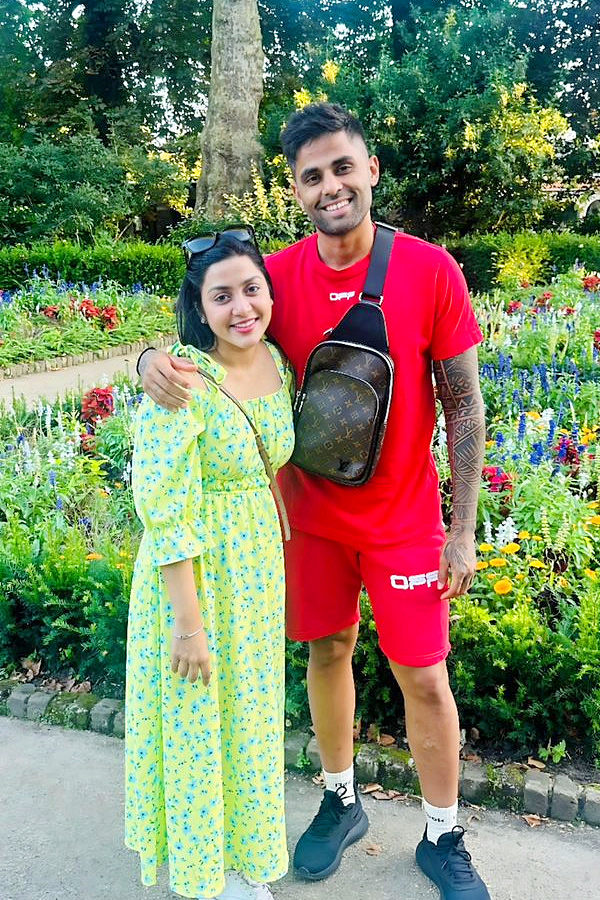 Team_20India_20Cricketers_20share_20heartwarming_20Raksha_20Bandhan_20posts_20about_20siblings_20Photos_20_289_29.jpg 3