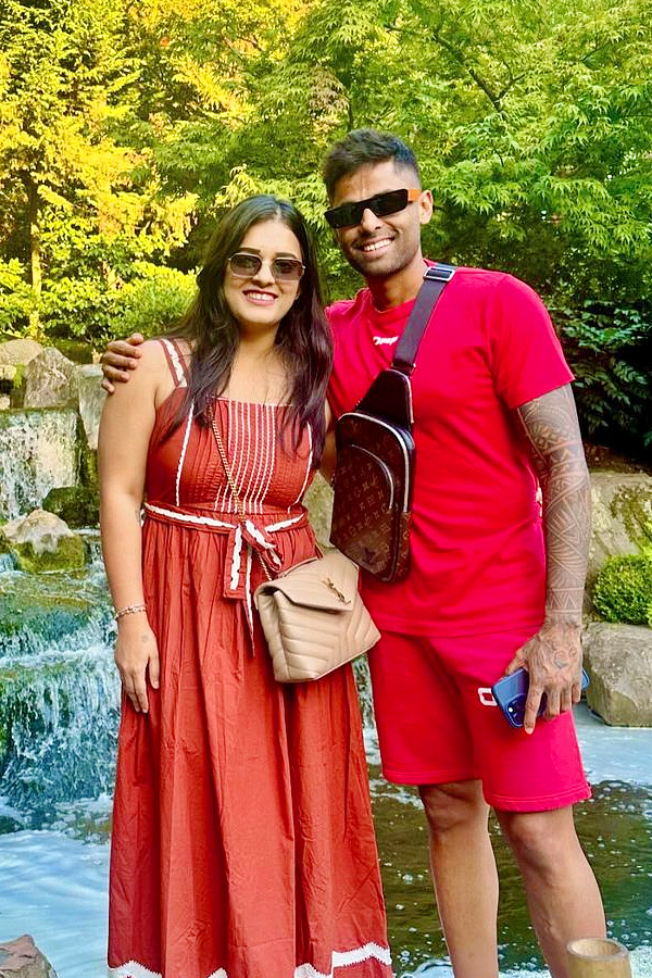 Suryakumar_20Yadav_20Wife_20Devisha_20Shetty_20Shares_20London_20Vacation_20Photos_20_282_29.jpg 2