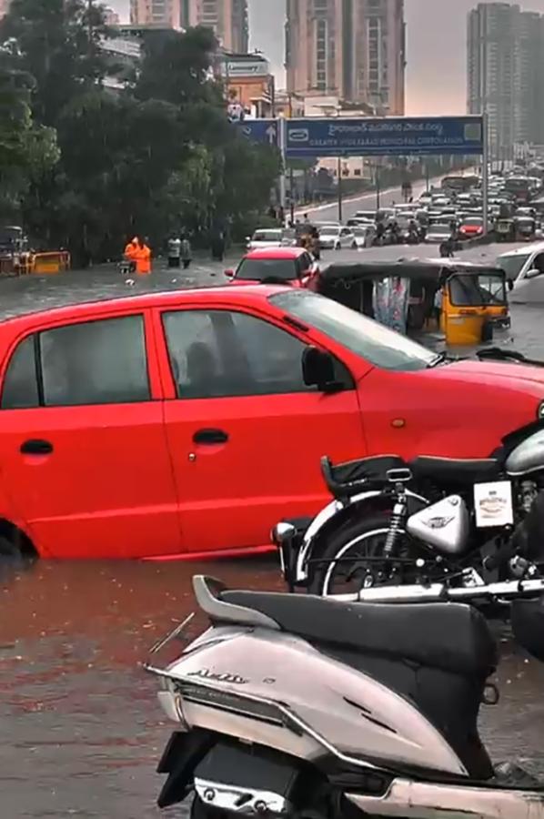heavy_20rain_20in_20hyderabad_20photos_13.jpg 12