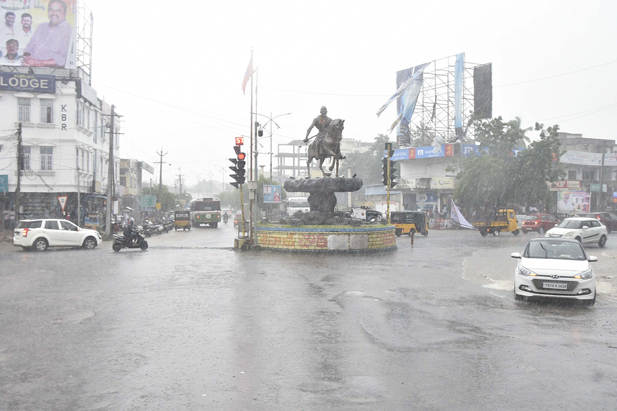 heavy_20rains_20in_20telangana_202024_20photos_10.jpg 10