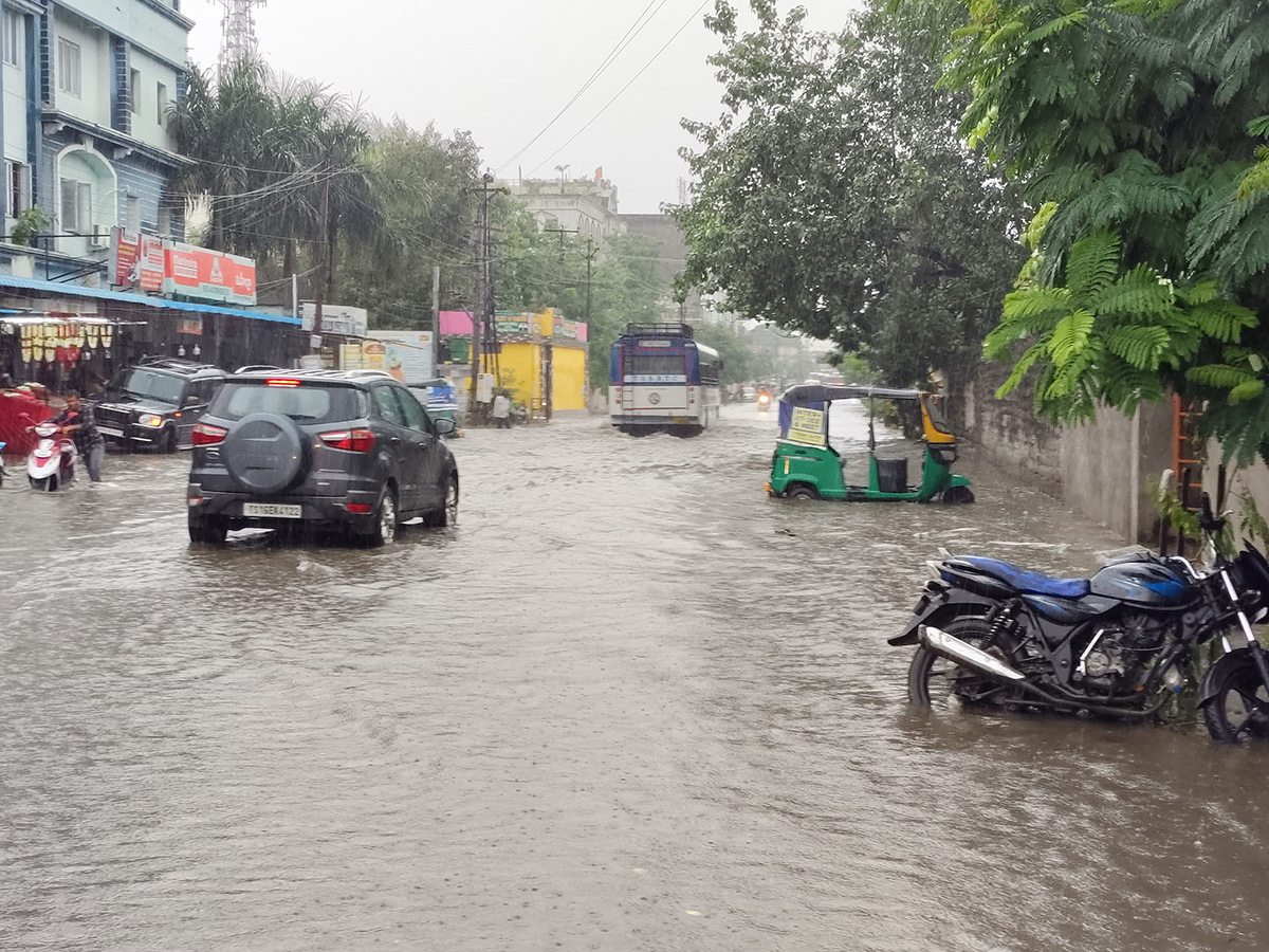 heavy_20rains_20in_20telangana_202024_20photos_25.jpg 25