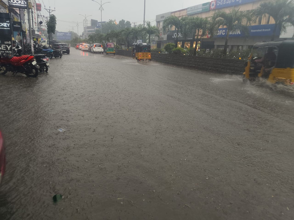 heavy_20rains_20in_20telangana_202024_20photos_3.jpg 3