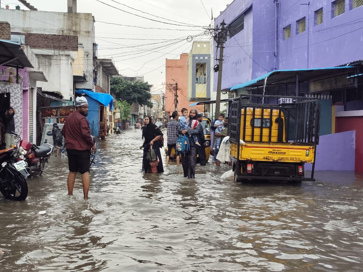 heavy_20rains_20in_20telangana_202024_20photos_5.jpg 5