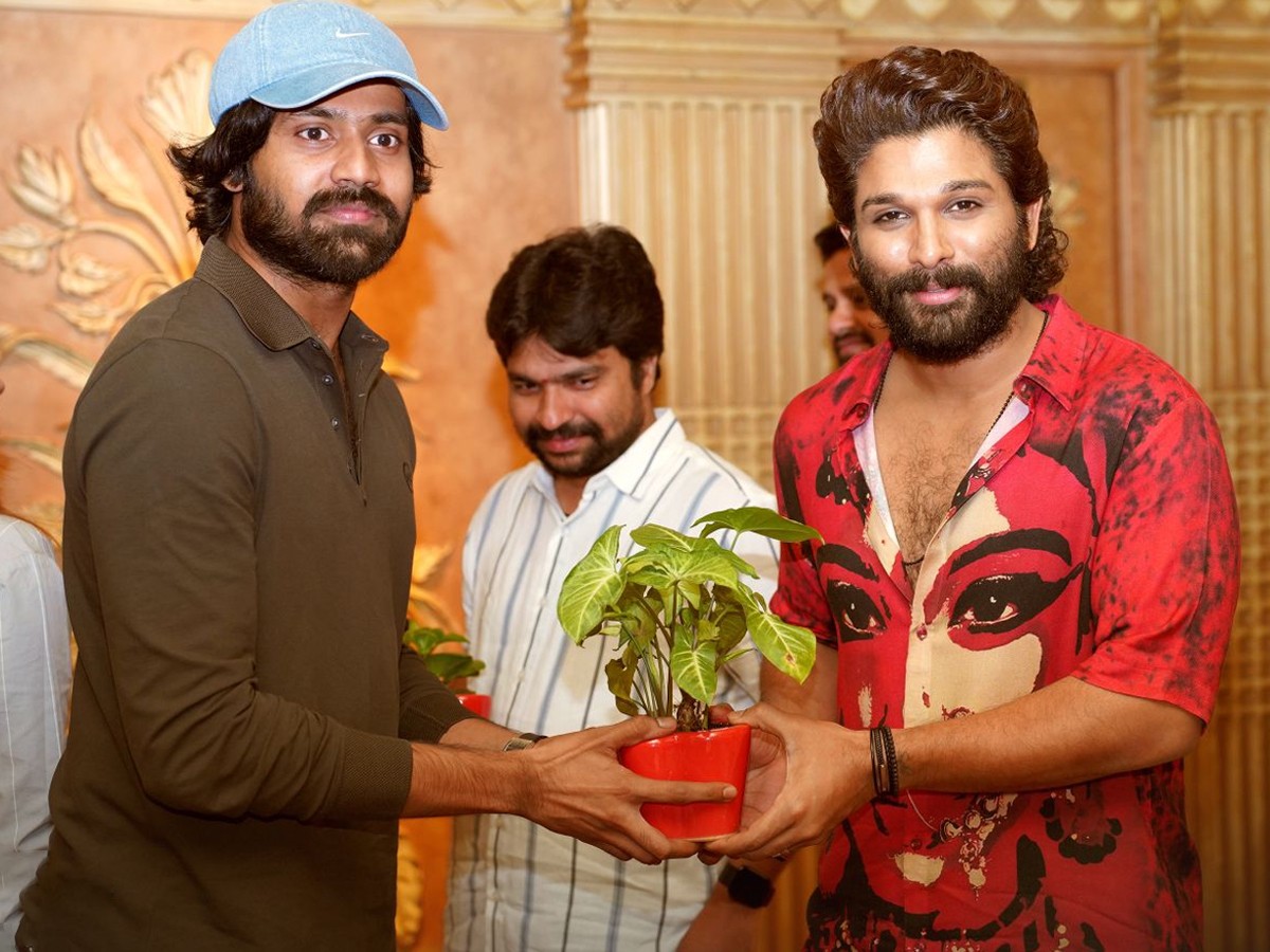 Allu-Arjun-Aay-Team-2.jpg 2