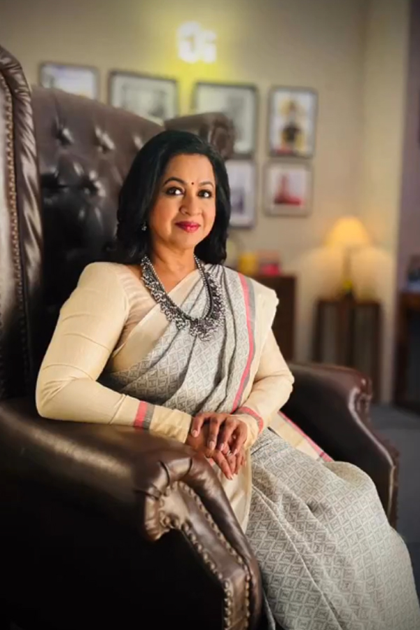 Radikaa-Sarathkumar-2_0.jpg 3