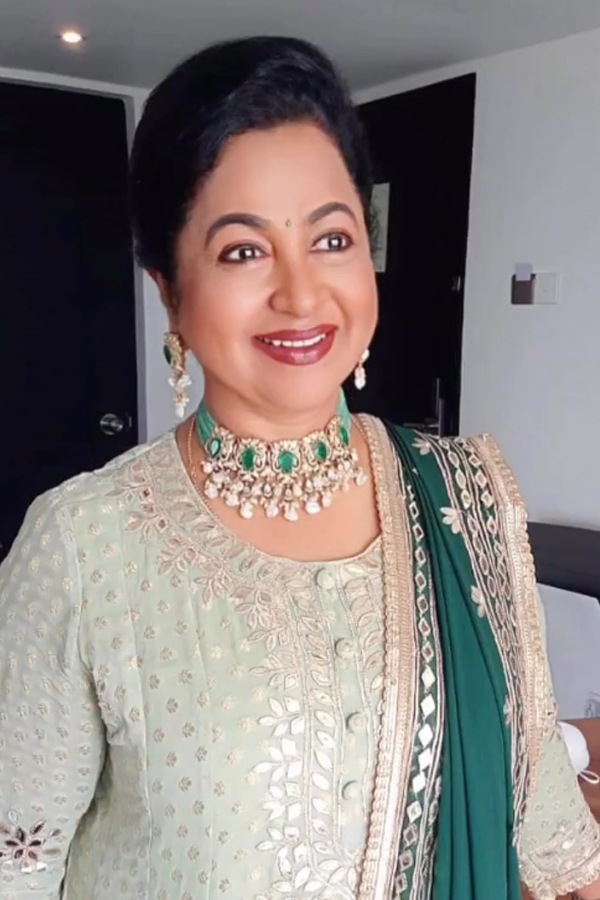 Radikaa-Sarathkumar-5_0.jpg 6