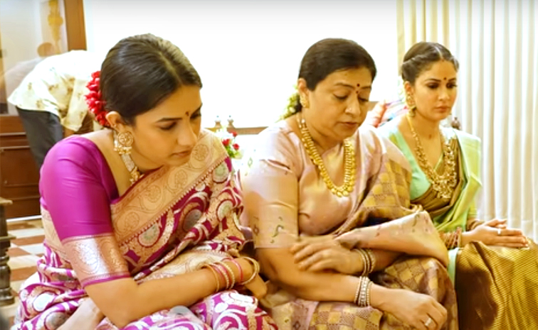 Mega_20Family_20Varalaxmi_20Vratham_20Photos_20Goes_20Viral_20in_20Social_20Media_20_20_283_29.jpg 1