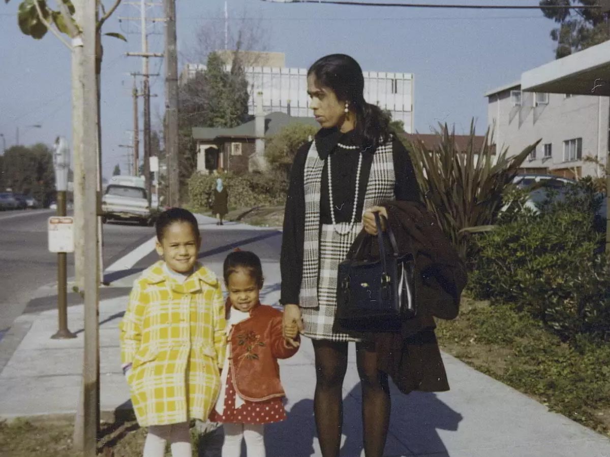 Kamala_Harris_About_mother8.jpg 3