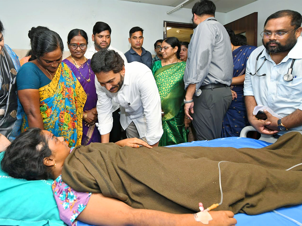 YS_20Jagan_20Visits_20Anakapalle_20Atchutapuram_20Sez_20Incident_20Photos_2.jpg 2
