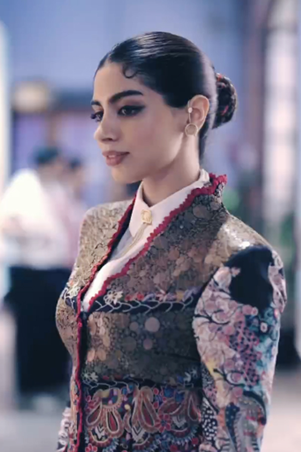 Khushi-Kapoor-12.jpg 13