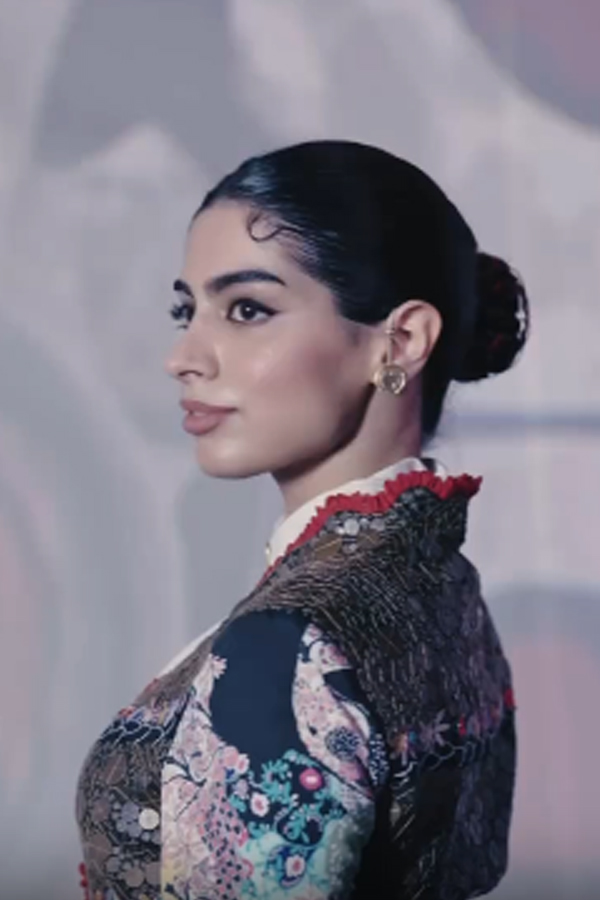 Khushi-Kapoor-15.jpg 16