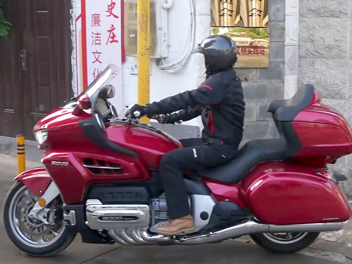 Souo-Desire-Motorcycle-China-14_0.jpg 16