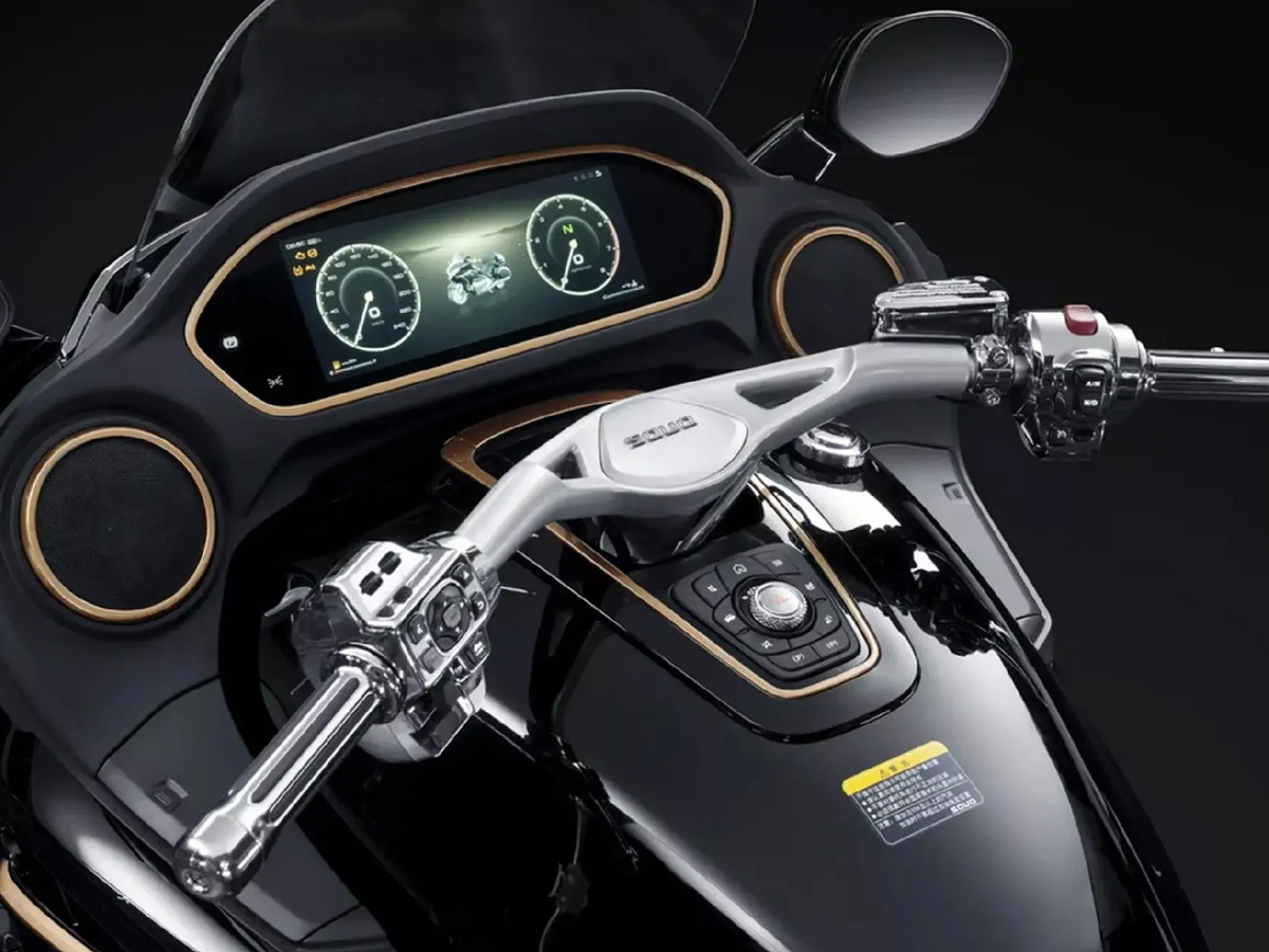 Souo-Desire-Motorcycle-China-5_0.jpg 7