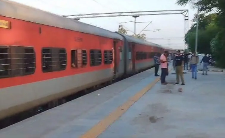 train-coach.jpg