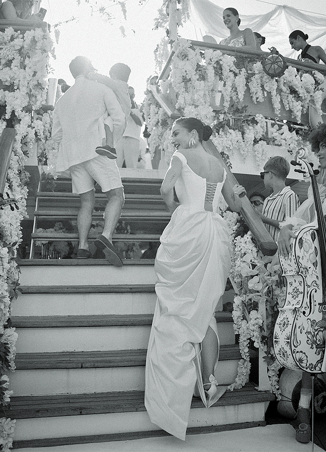 Amy_20Jackson_20And_20Ed_20Westwick_20Are_20Now_20Married_20HD_20Photos__20_2812_29.jpg 12